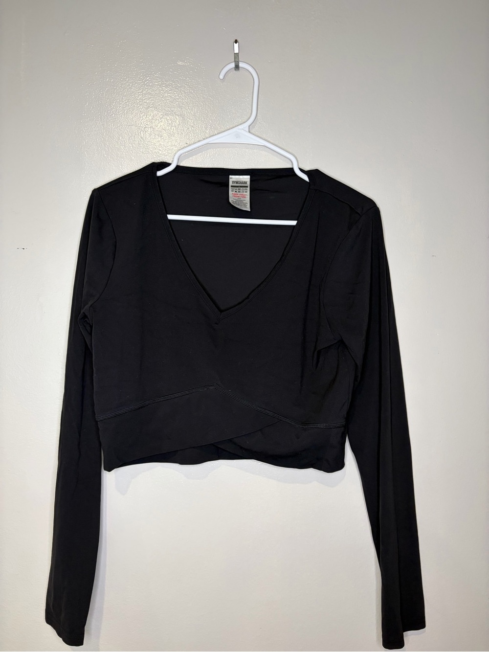 Gymshark Black V-Neck Long Sleeve Crop Top